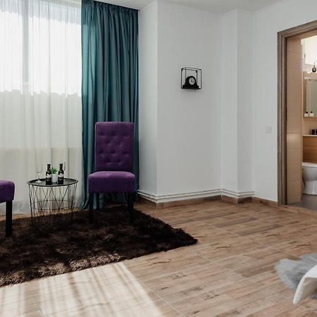 Scandinavia Residence เปียตราเนียมซ์ ภายนอก รูปภาพ